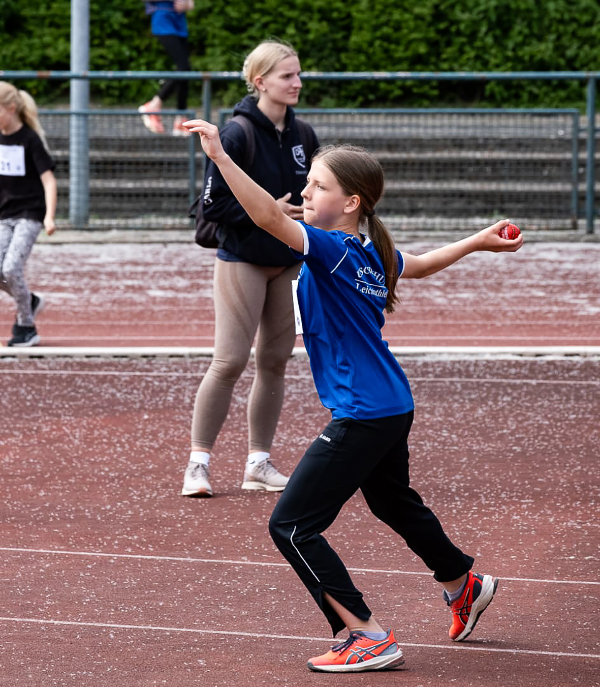 Ballwurf-2-300-025-05-19-1-von-1