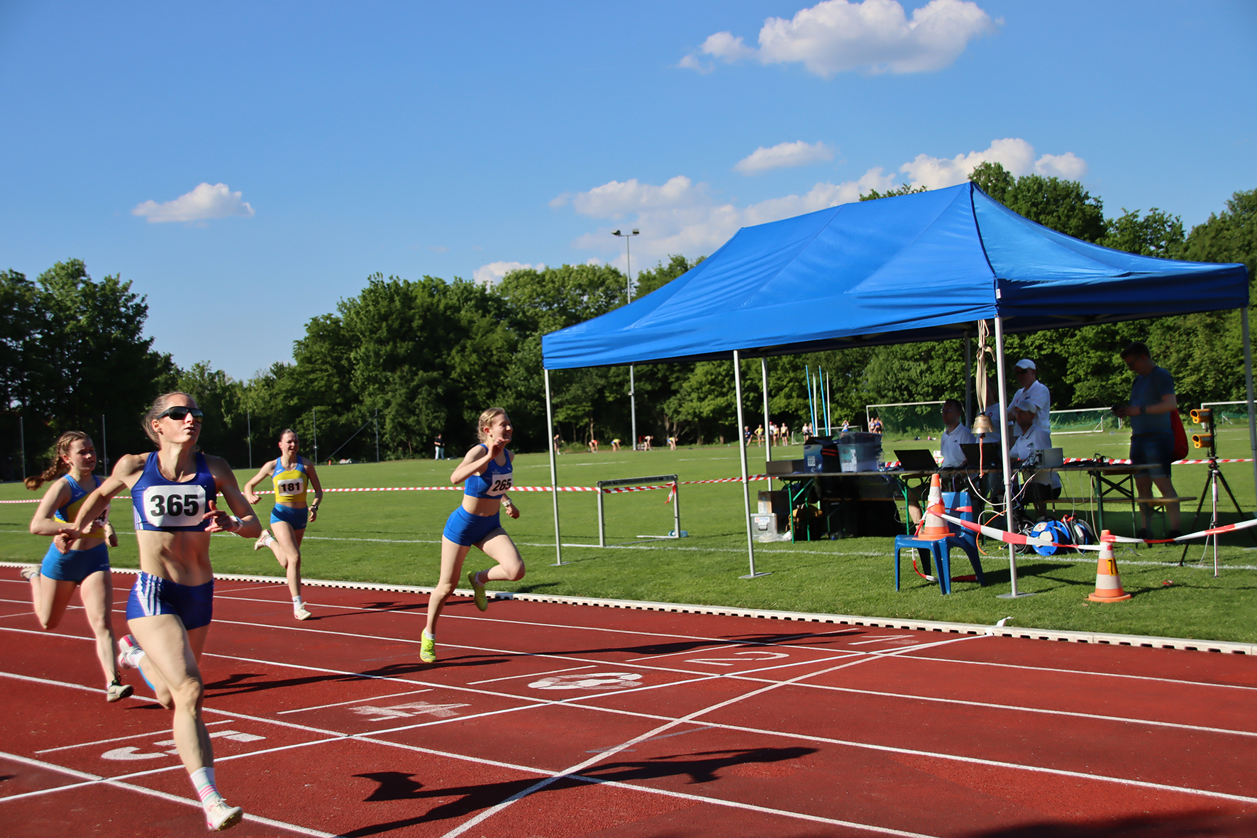 800-m-Lauf-Anne-Schwedler-F-300-2025-05-01-7324-Kopie